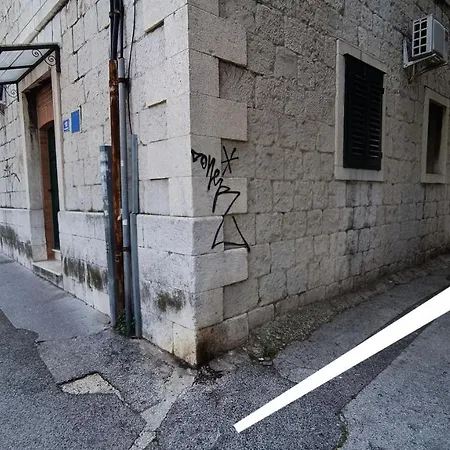 Diana 3*